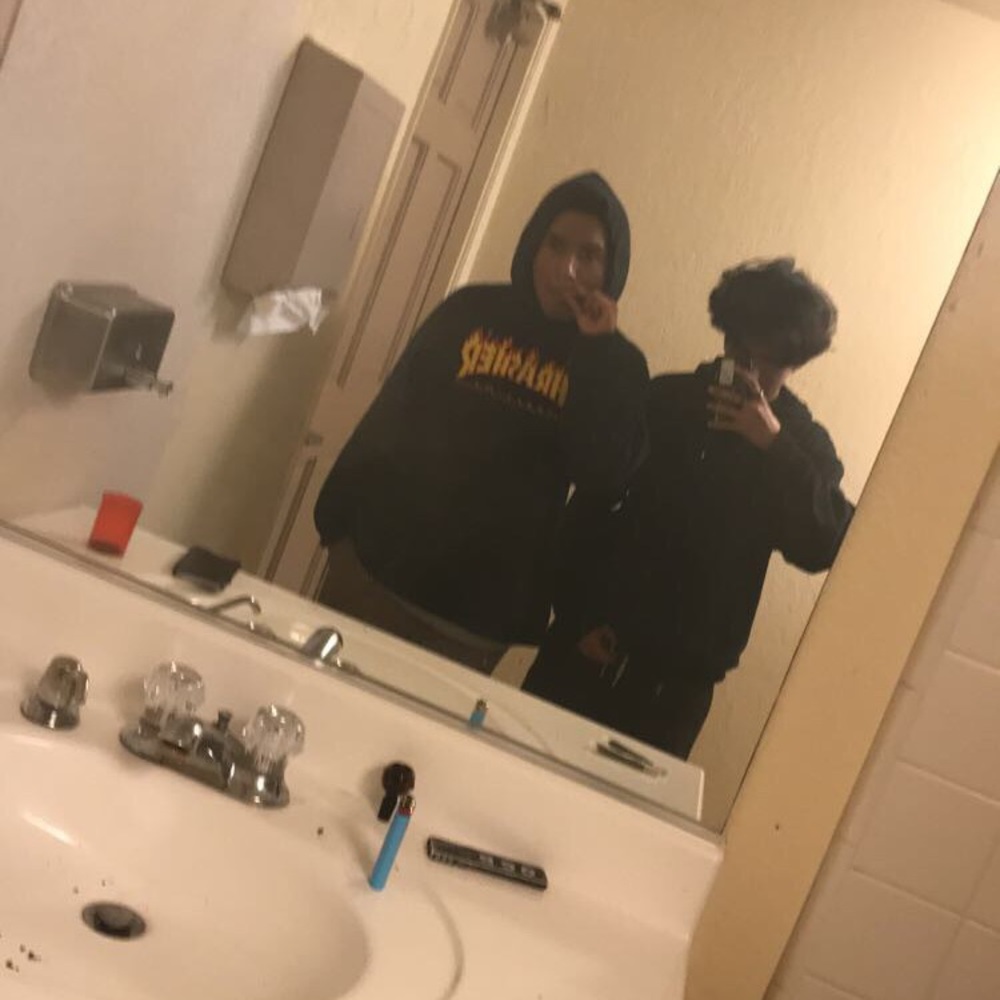 Meet your Posher, Claudio